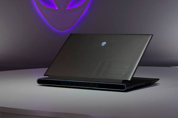 Alienware m18_06 copy