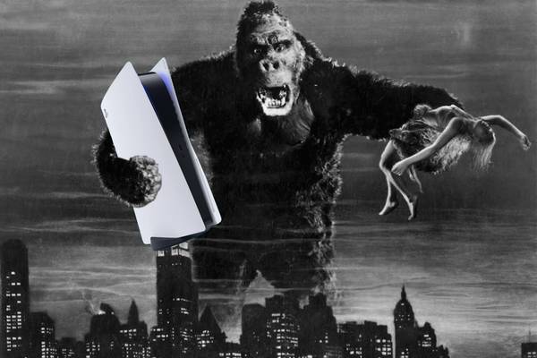 King Kong holding an enormous PS5.