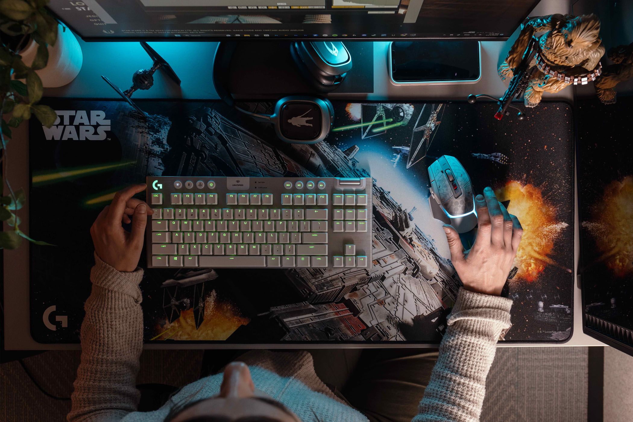 Logitech Has a New Star Wars-Themed Mouse and Mousepad