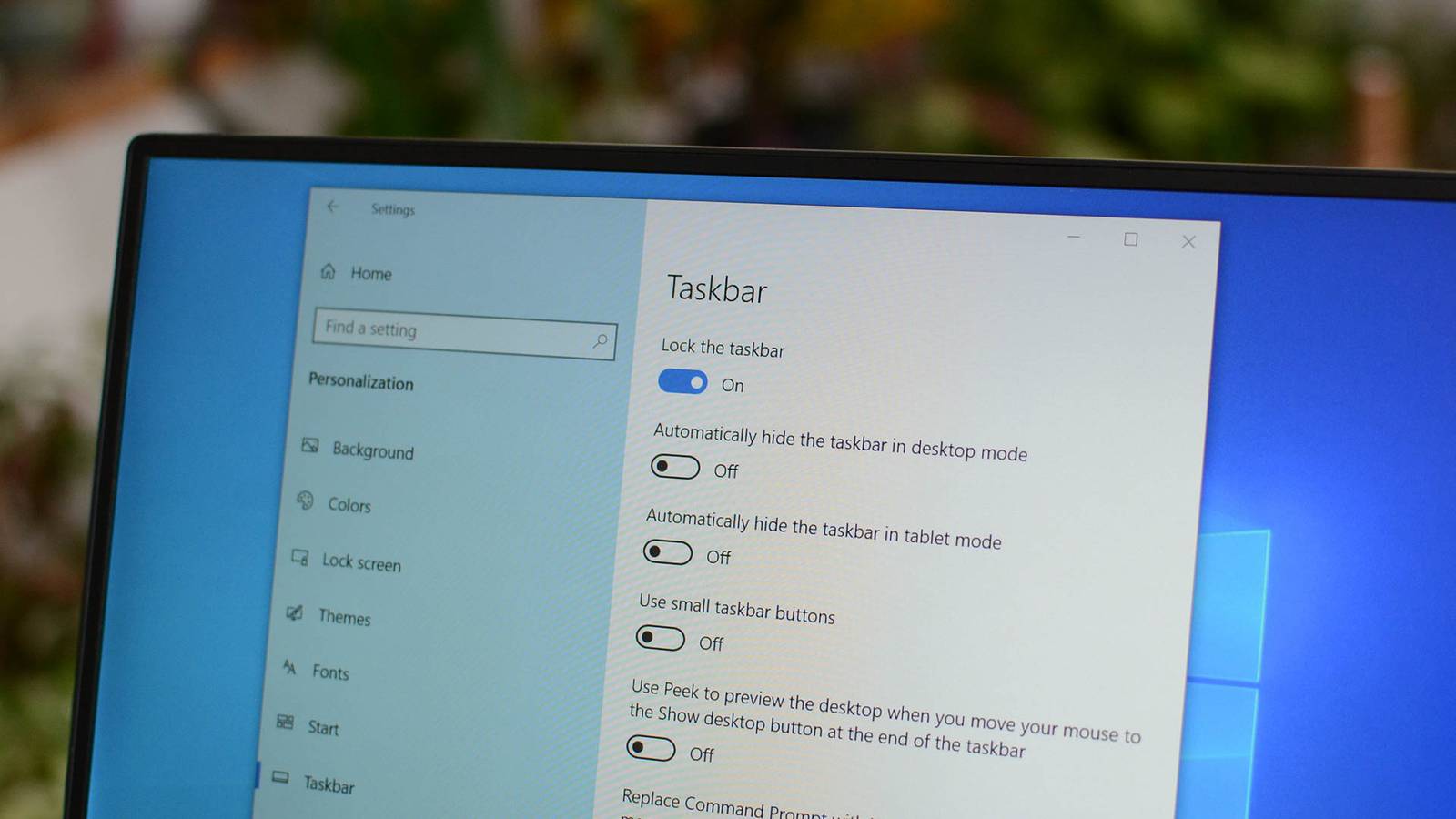 How to Customize the Taskbar in Windows 10