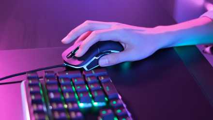Computer Mouse Getting High 13 Tips to Improve Your Aim With a Mouse in PC Games