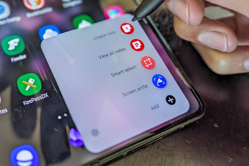 10 Reasons Why I Love Having a Stylus for My Android Phone