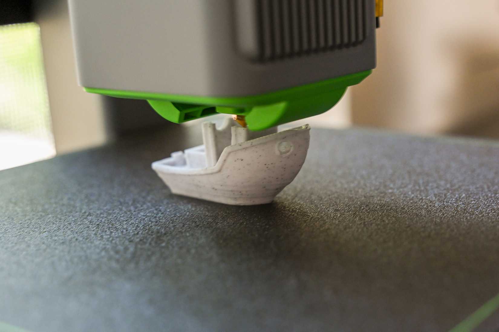 Printing a marble PLA benchy on the AnkerMake M5C 3D Printer