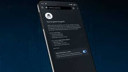A smartphone in the middle of the screen with Google Chrome Incognito window open.