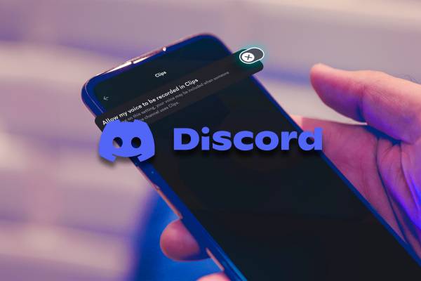 Discord logo and a hand holding a smartphone with a Discord toggle on the screen.
