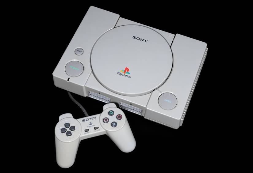 We Still Use These '90s Technologies Today