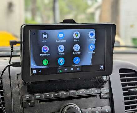 6 Useful Things You Didn't Know You Can Do With Your Car’s USB Port