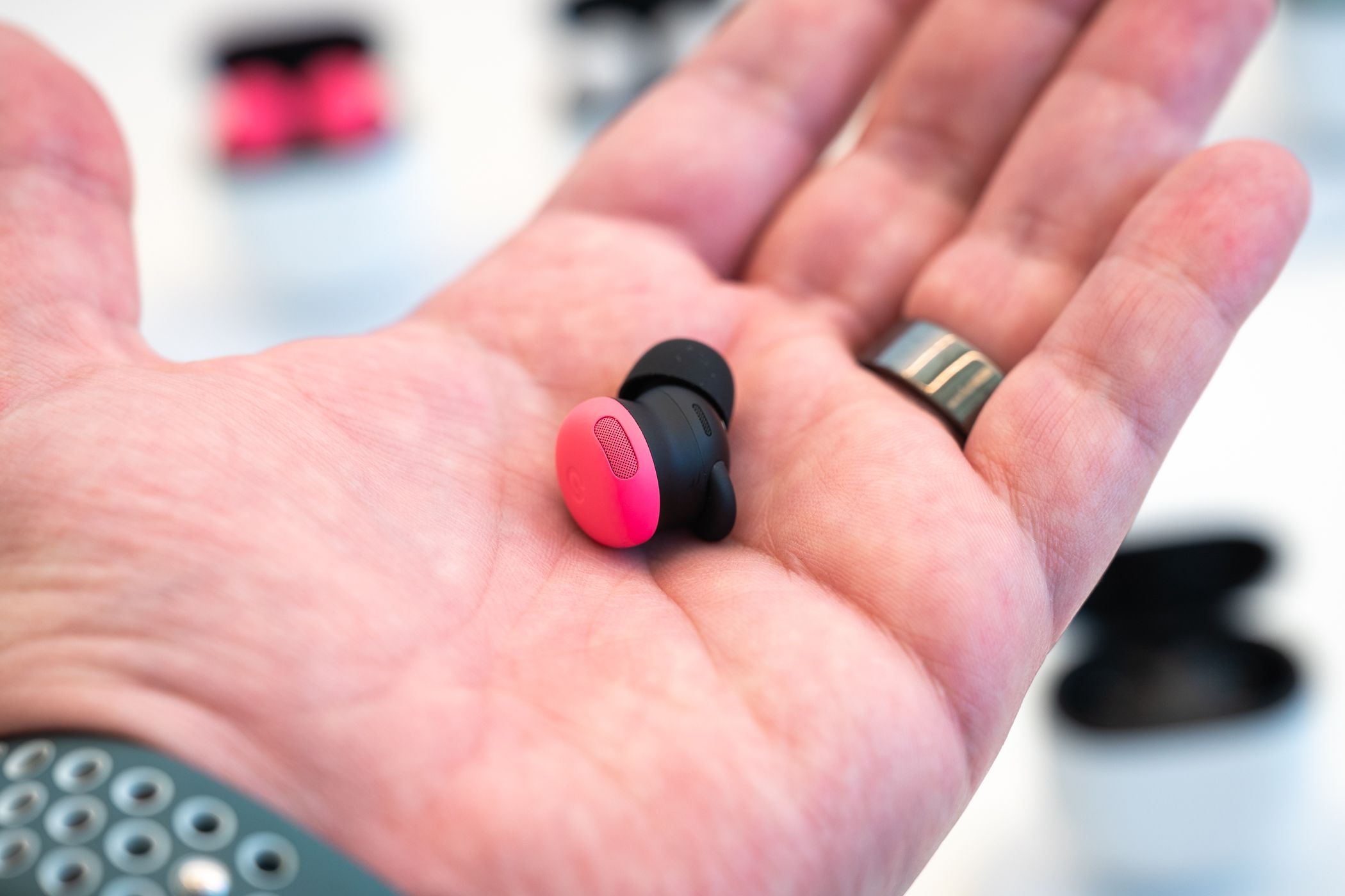 Google Just Made It Easier to Replace a Lost Pixel Bud