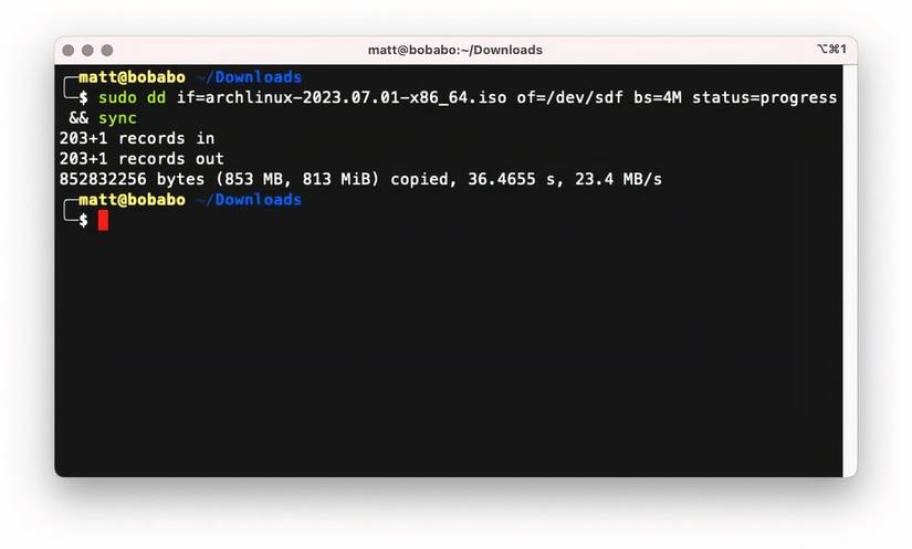 Why everyone should have a spare bootable Linux USB disk