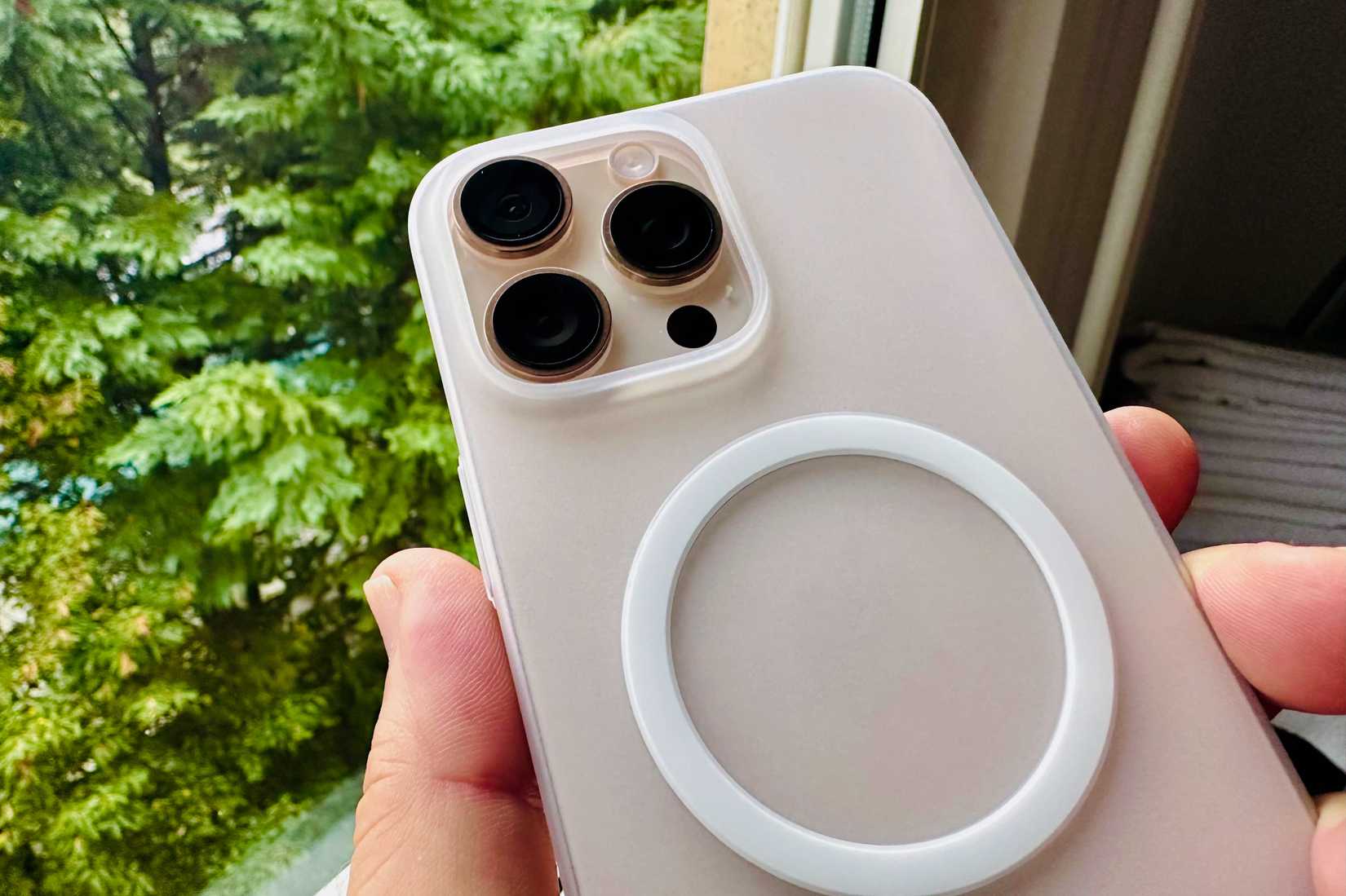Why I Dropped the Extra Cash on an iPhone 16 Pro Max