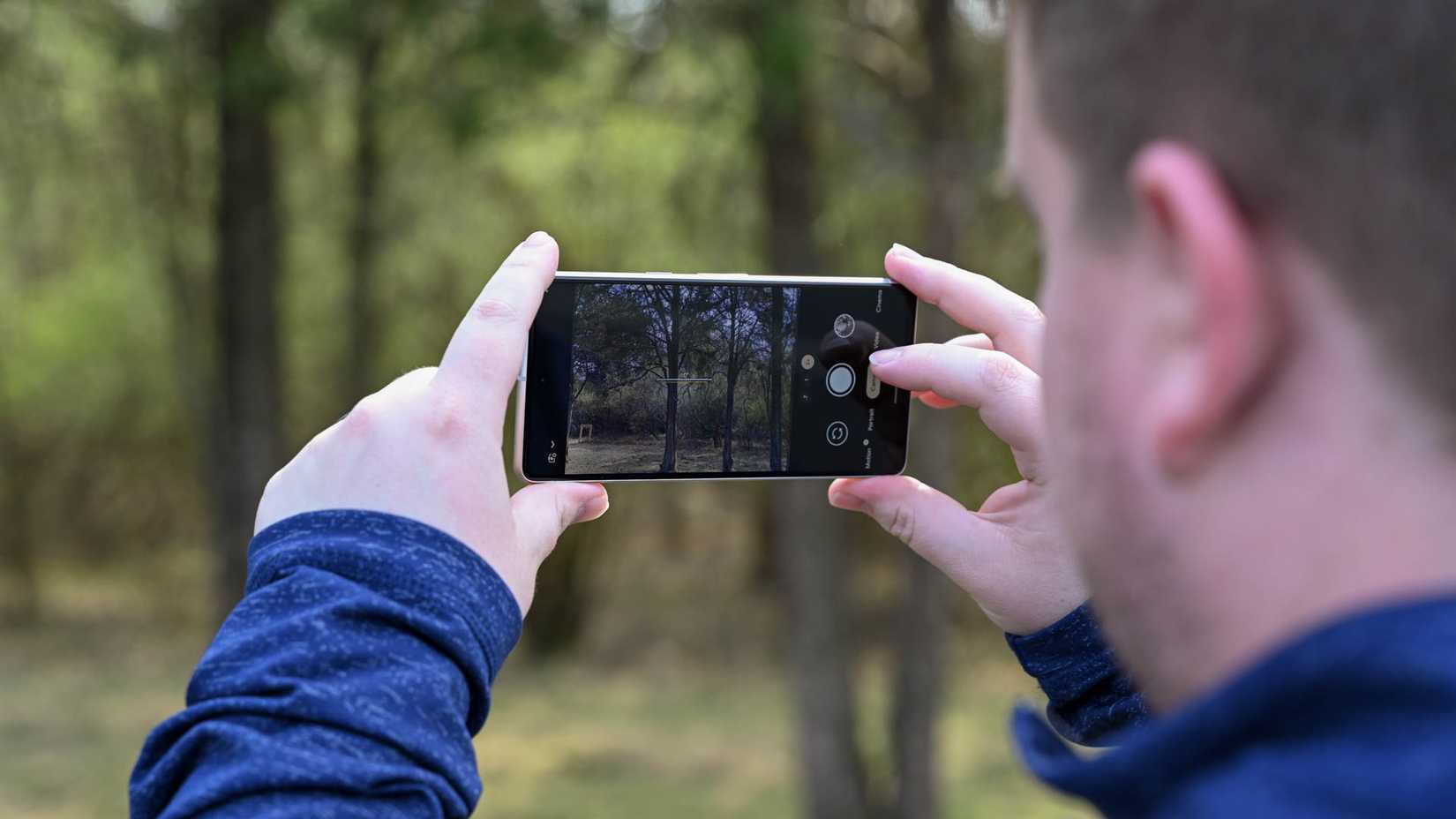 6 Keys to Shooting a Travel Video With Your Phone That People Will ...