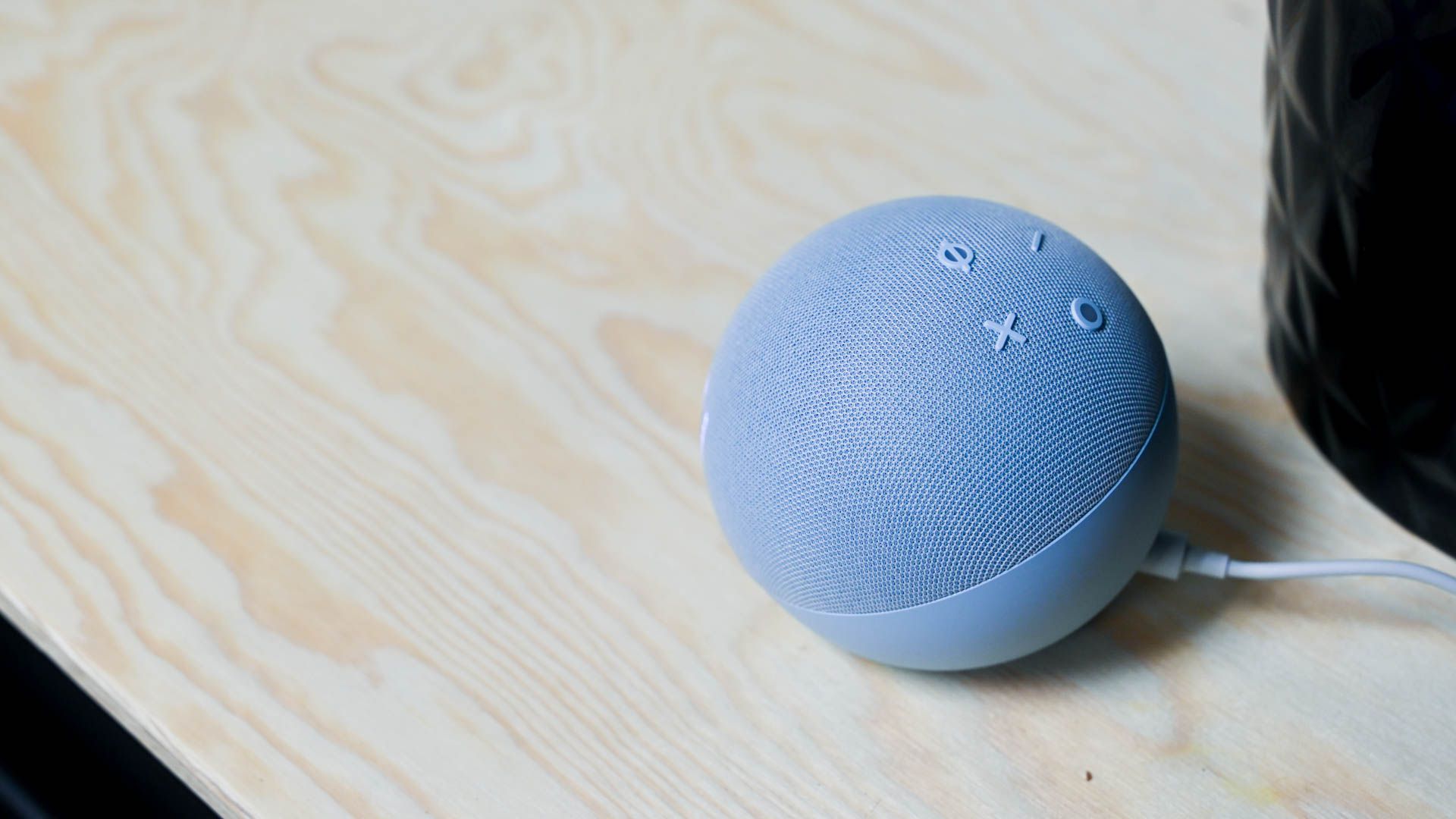 I built a bedside AI assistant that reads me the news without touching the cloud
