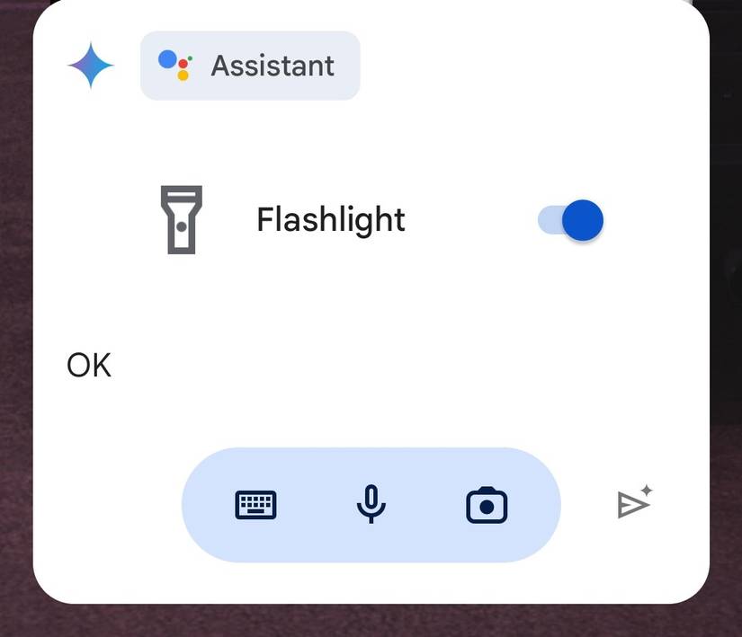 How to Turn On the Flashlight on Android