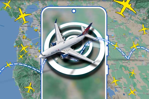 Screen of a phone with a radar and an airplane, and a map with several airplane icons in the background.