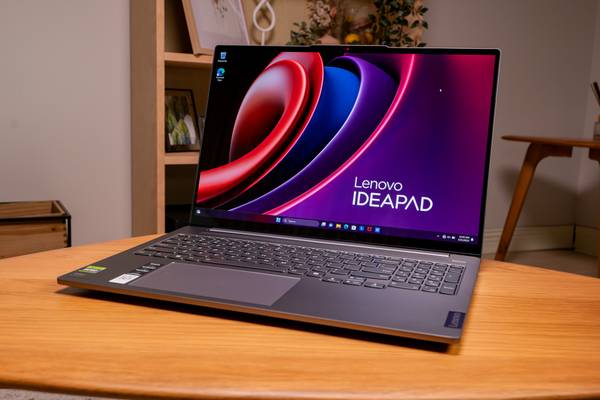 The Lenovo IdeaPad Pro 5i 16 on a table