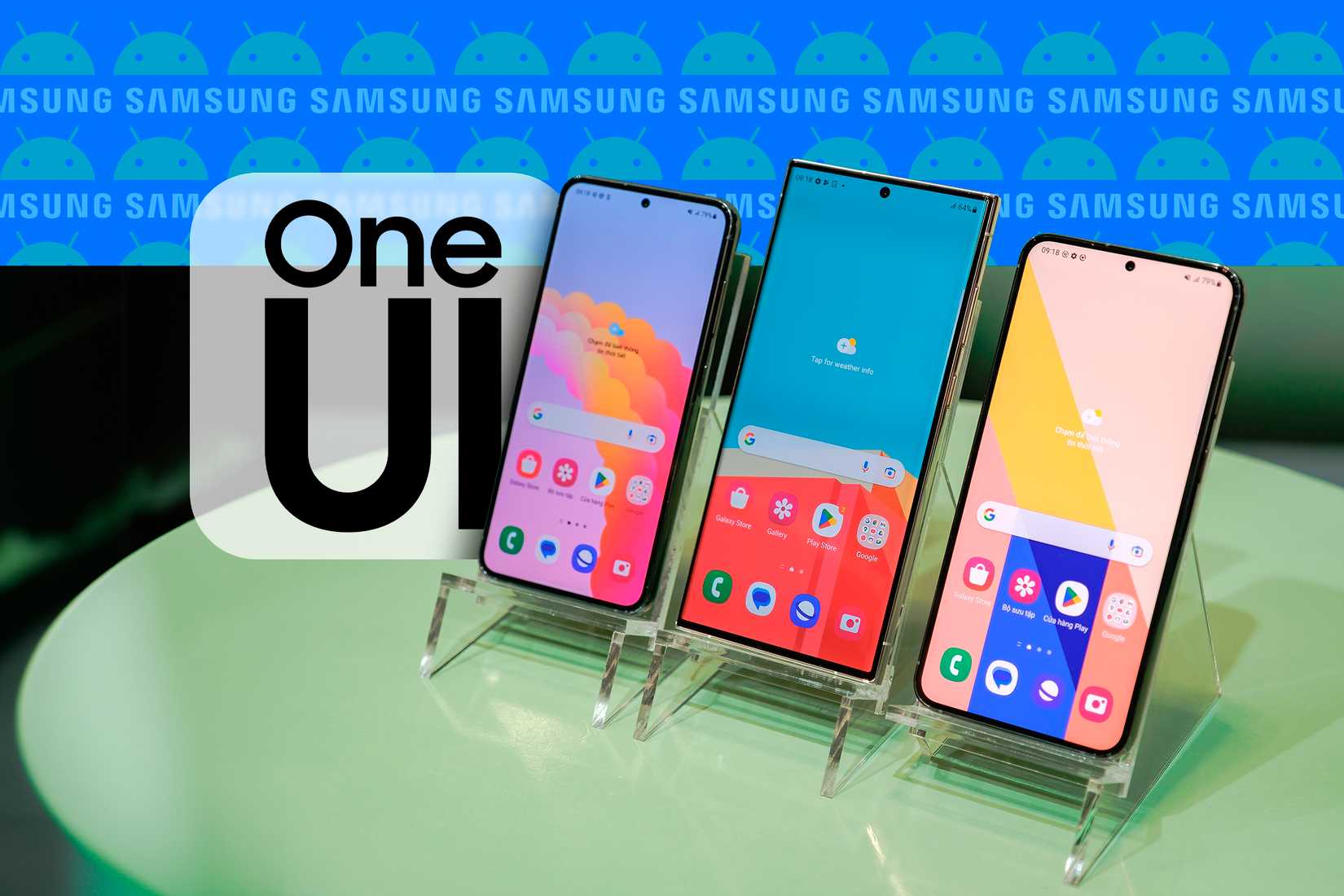 One UI کے ساتھ تین Samsung فونز، اس کے ساتھ والا One UI لوگو اور بیک گراؤنڈ میں Samsung اور Android لوگو۔