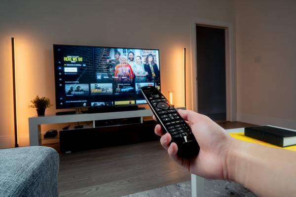 Sofabaton universal remote