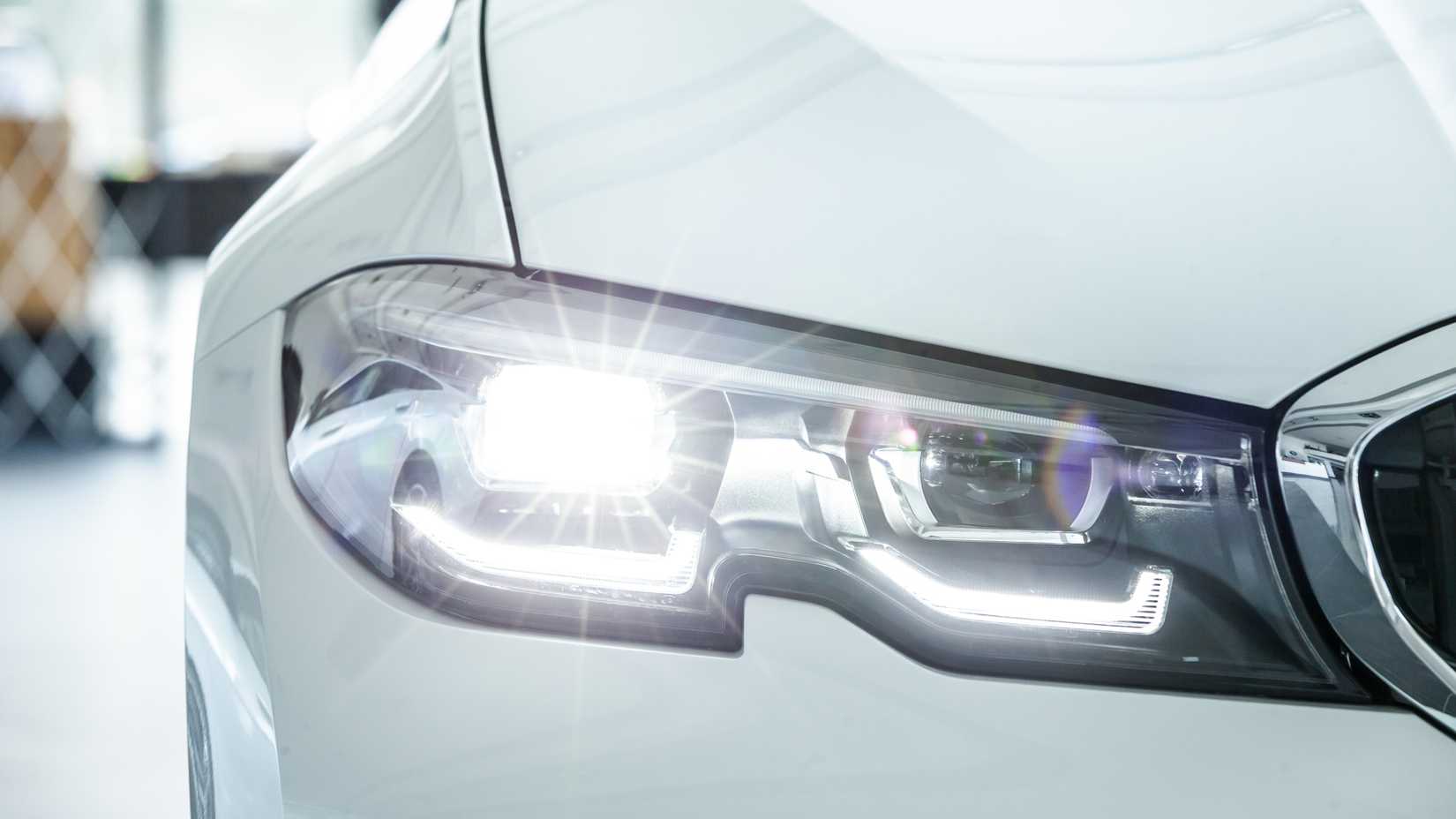 I Won't Buy a New Car Without These 10 Tech Features