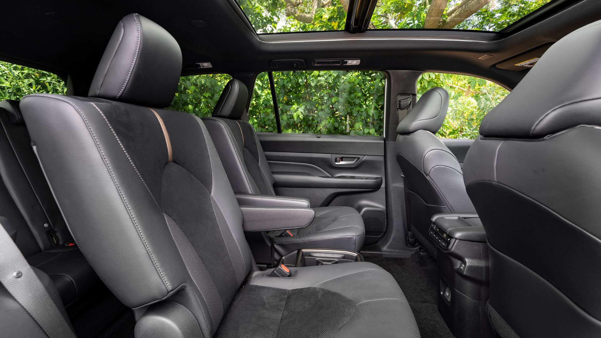 Reliable, efficient, and practical: The hybrid three-row Toyota built ...