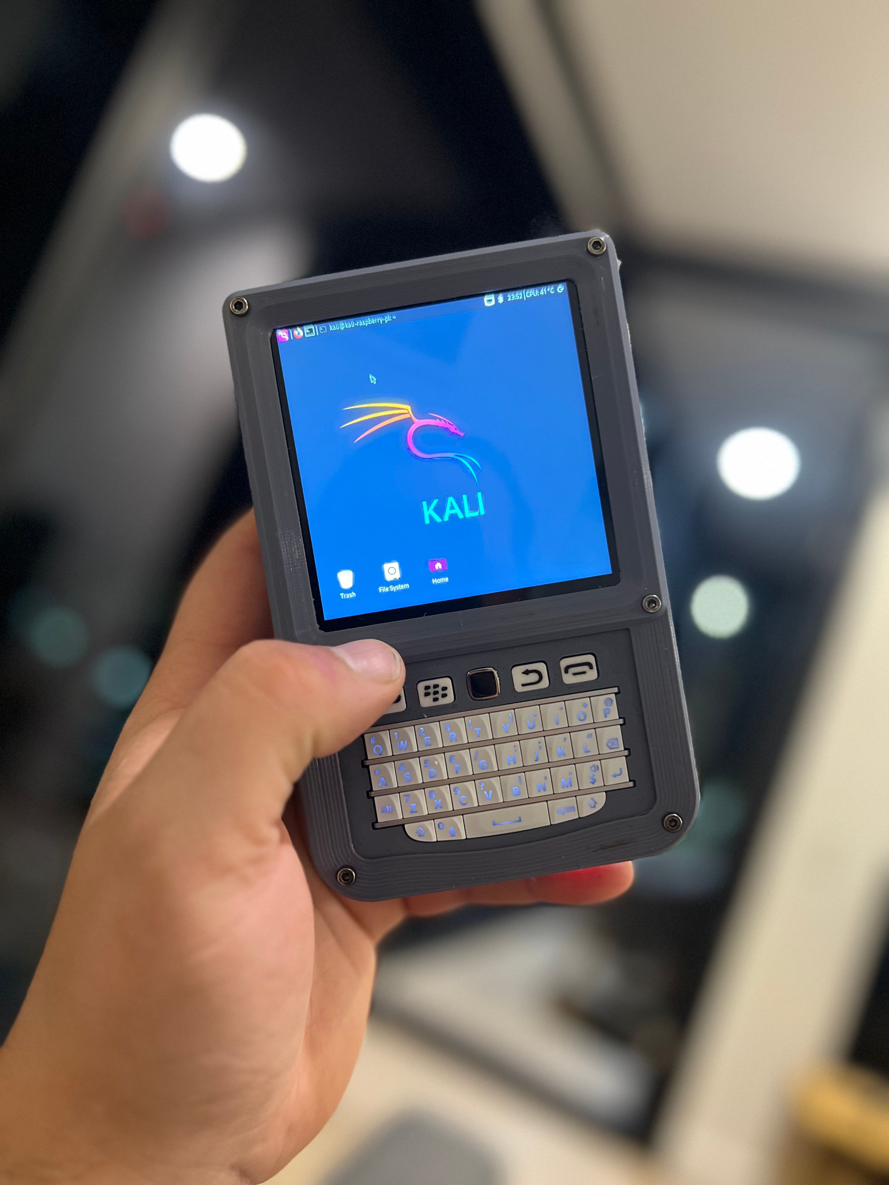 This Raspberry Pi Handheld Hack Uses a Real BlackBerry Keyboard