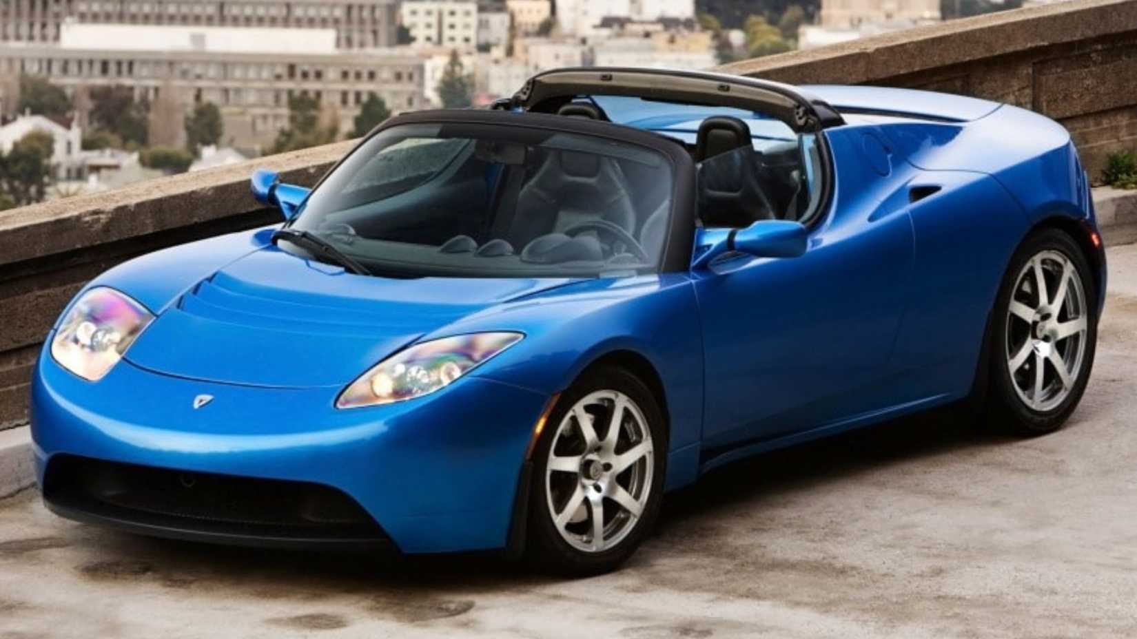 10 Cars That Were Technologically Ahead Of Their Time