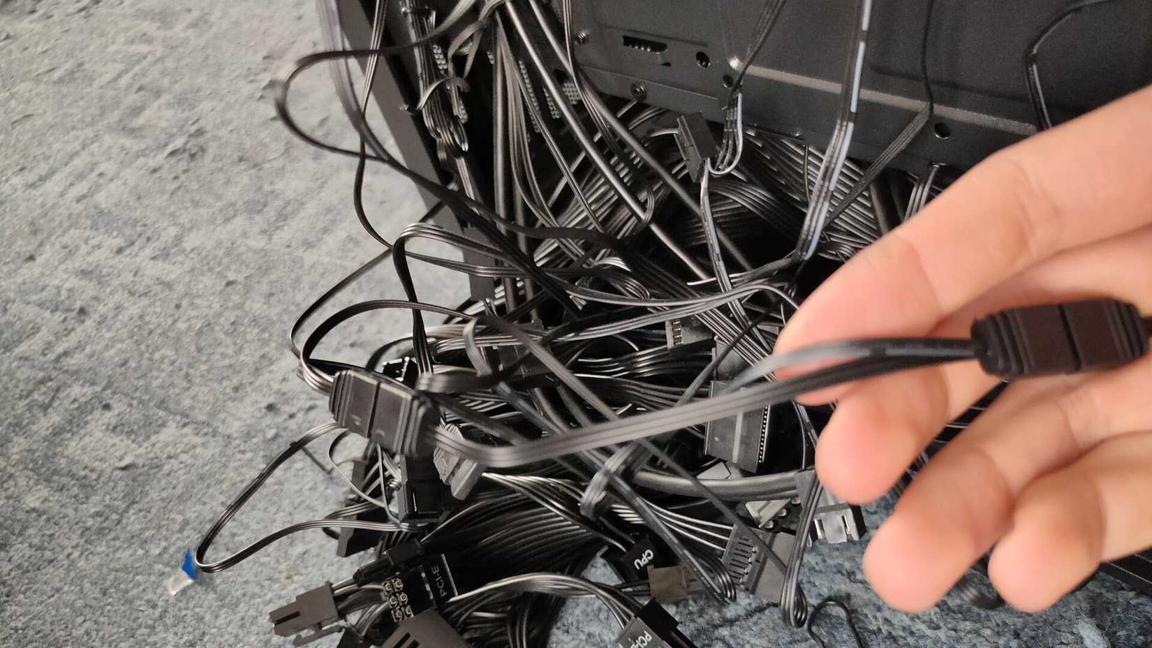 Computer Out Cable 11 Biggest Buying Mistakes First-Time PC Builders Make