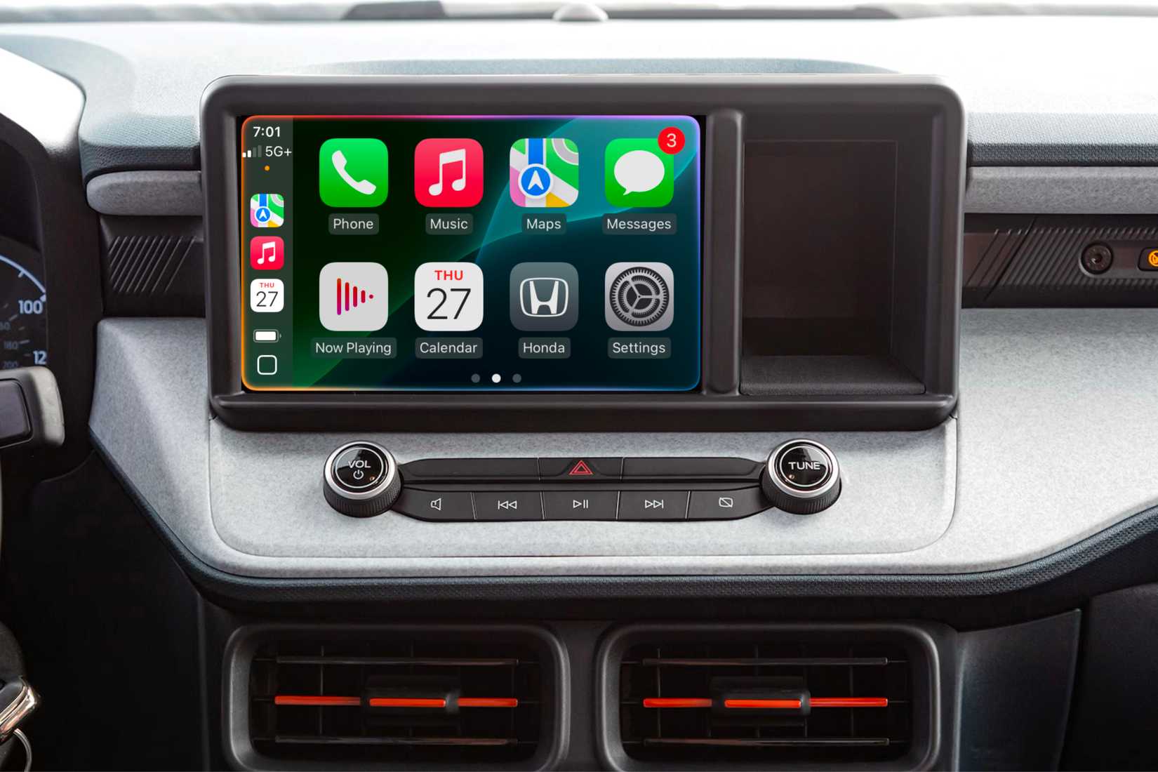 Siri animation in CarPlay with Apple Intelligence turned on.