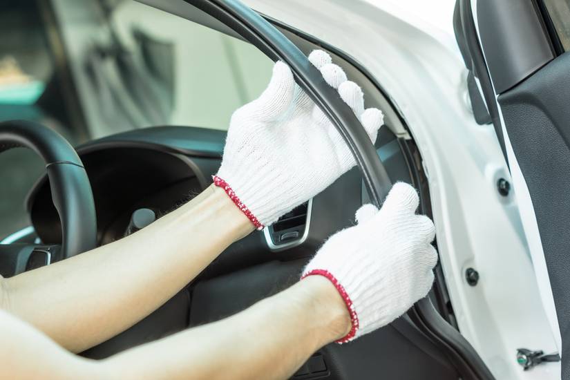 Remove car liftgate weatherstrip.