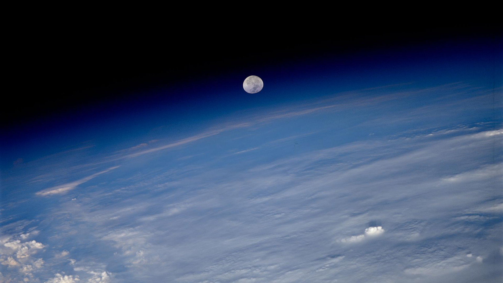 What Are Northern Lights and How Do You See Them?