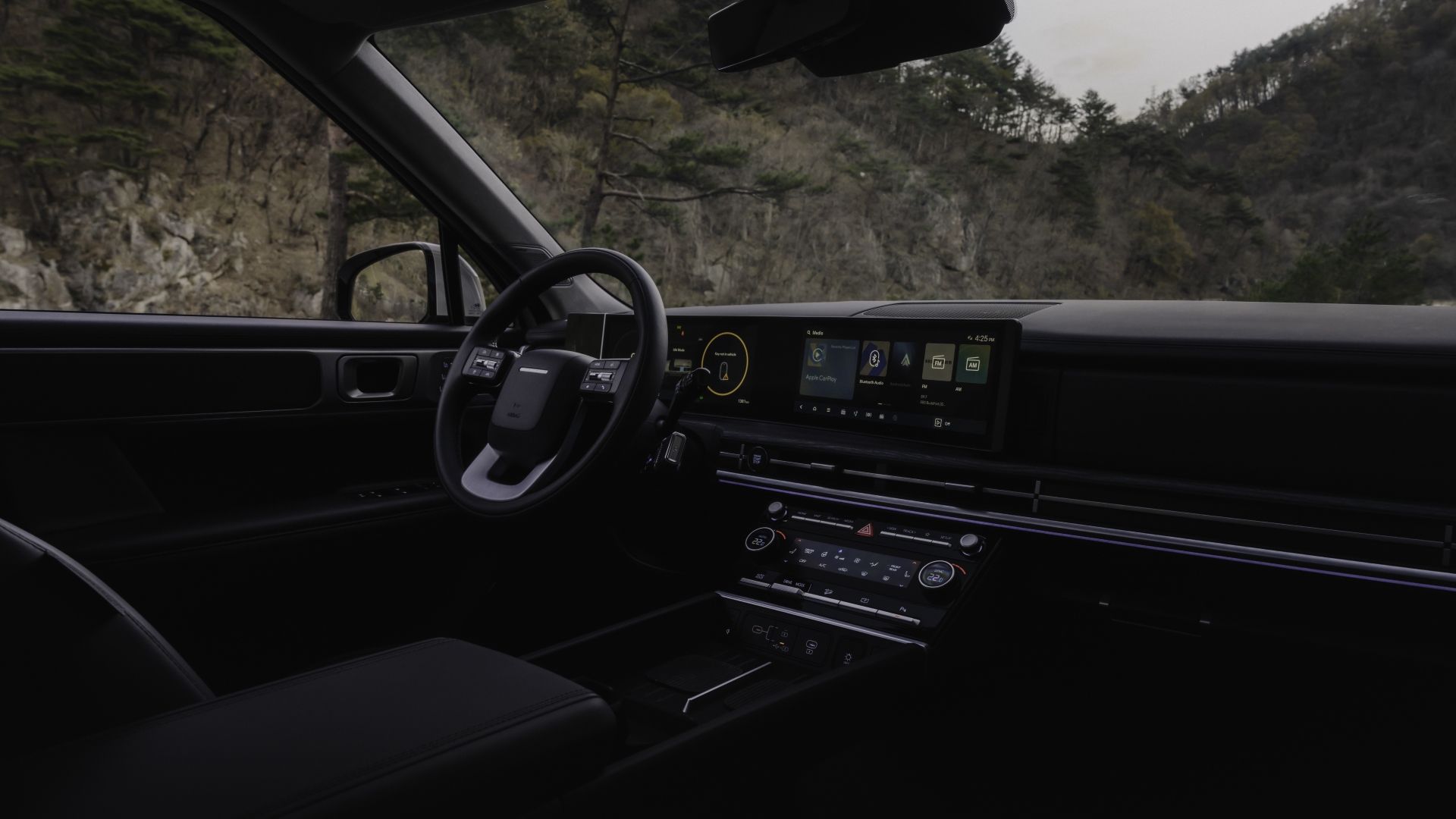 Interior shot of the dashboard in the 2025 Hyundai Santa Fe