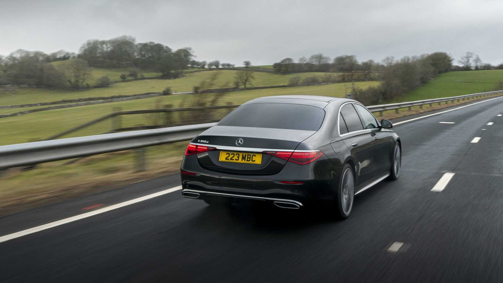 Rear 3/4 shot of a 2025 Mercedes-Benz S-Class