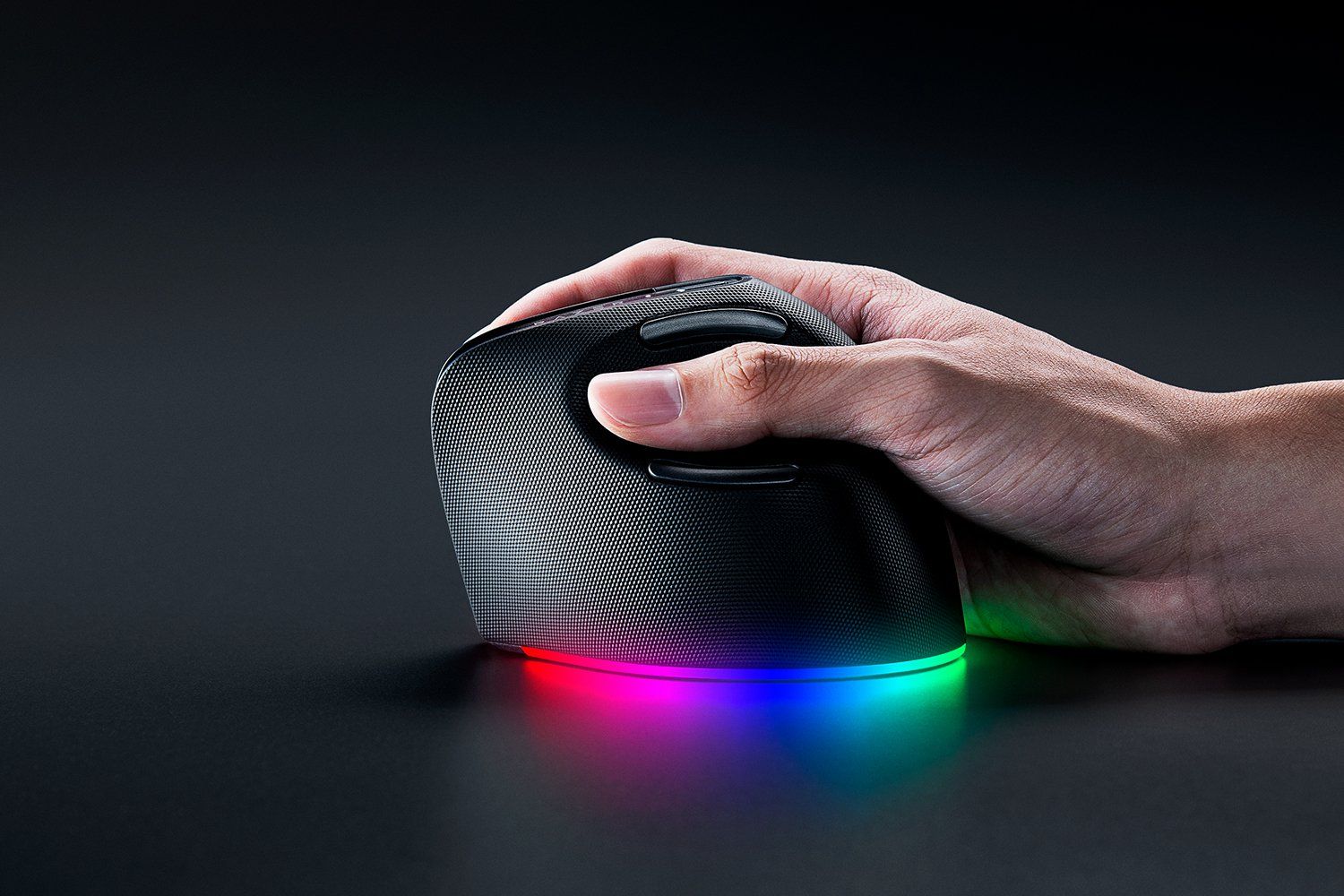 Razer Joins the Vertical Mouse Party With New Pro Click V2