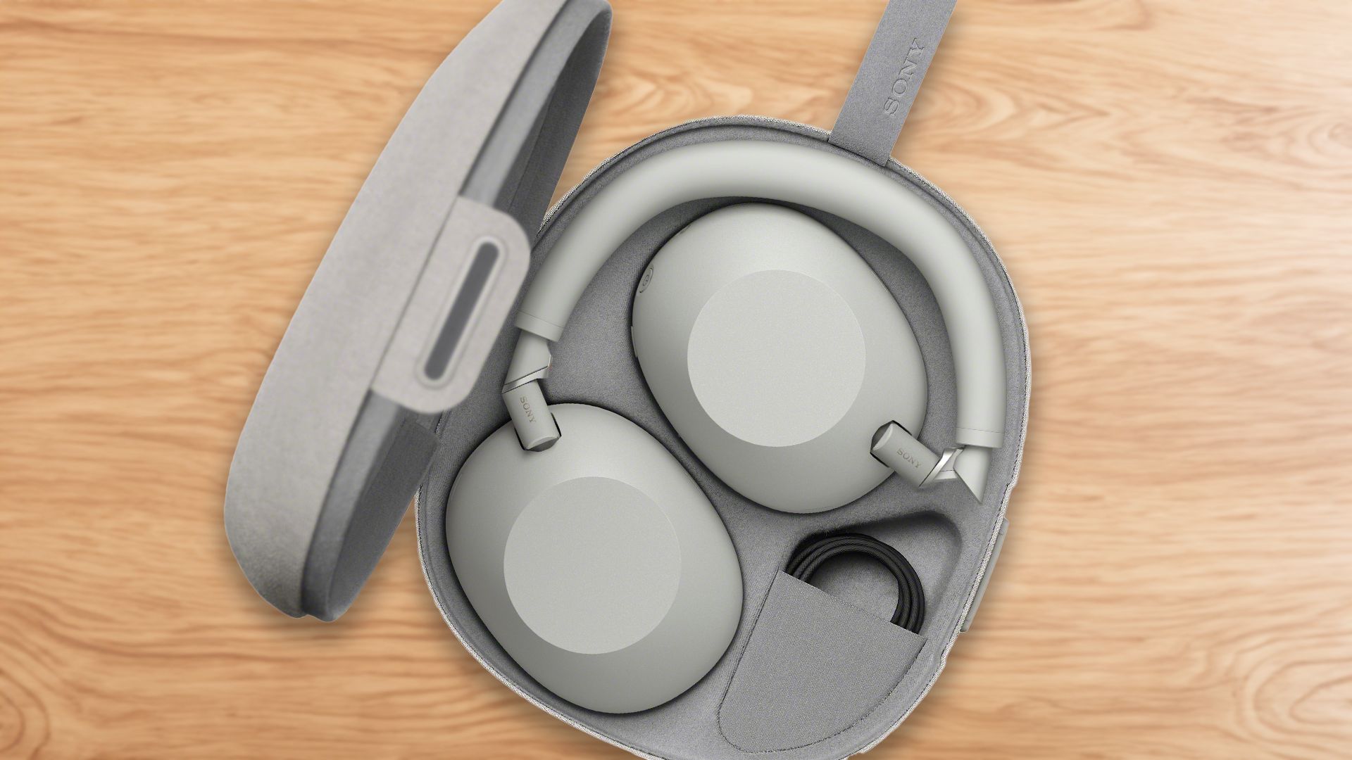 Sony's WH-1000XM6 Headphones Arrive With an AirPods Max-Like