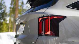 Close-up shot of the taillight on the 2026 Kia Sorento.
