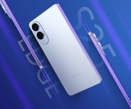 A Galaxy S25 Edge seen from different angles.