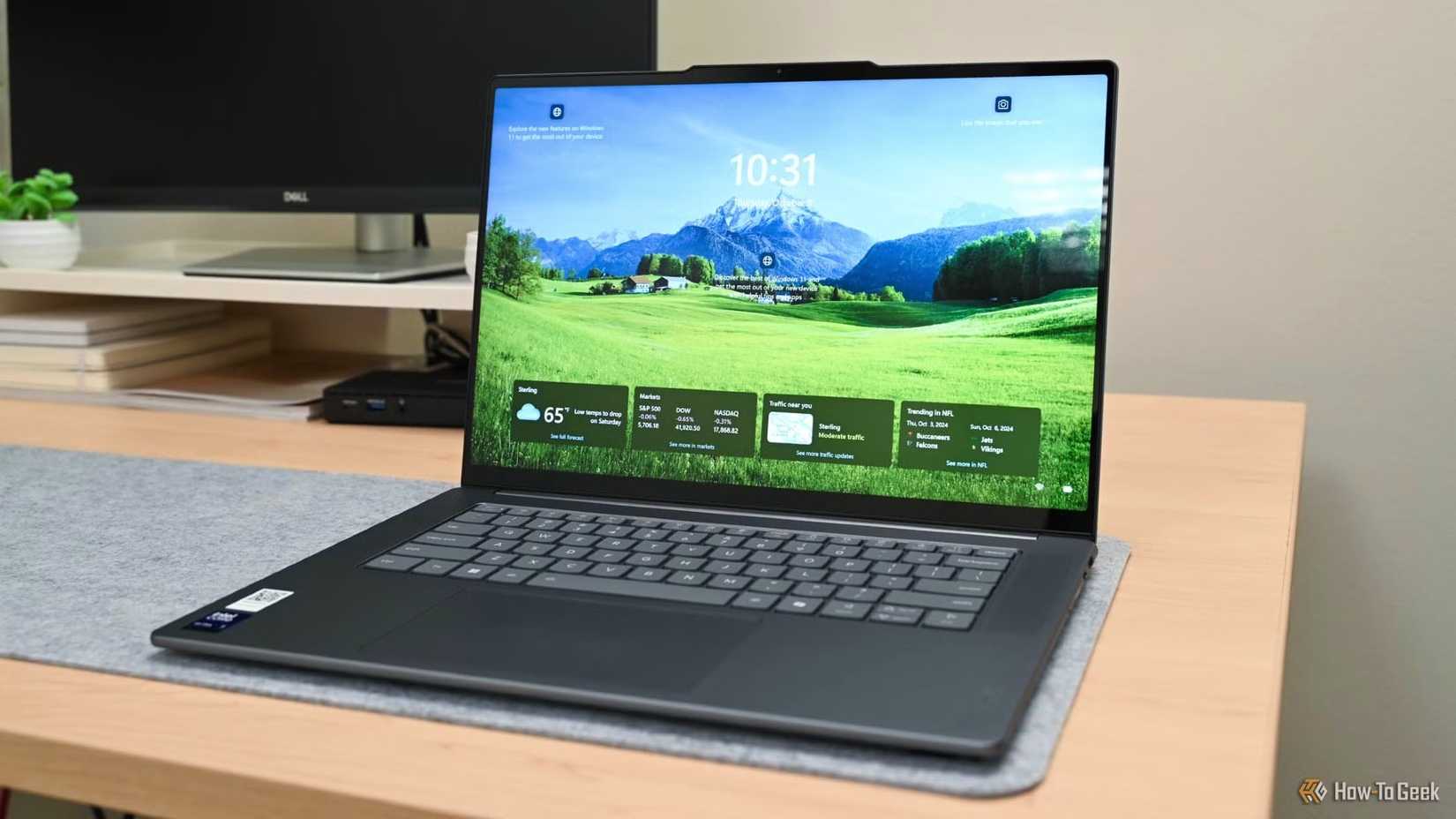 Tela de bloqueio da edição Lenovo Yoga Slim 7i Aura.