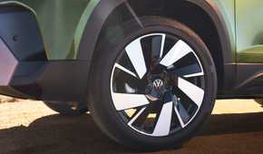 Close up of the wheels on a 2025 Volkswagen Taos