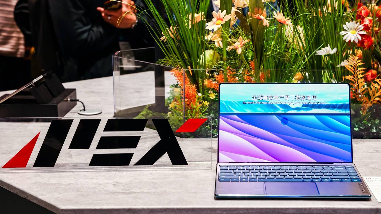 TCL CSOT’s Blueprint for the Future of Displays: Inside the APEX ...
