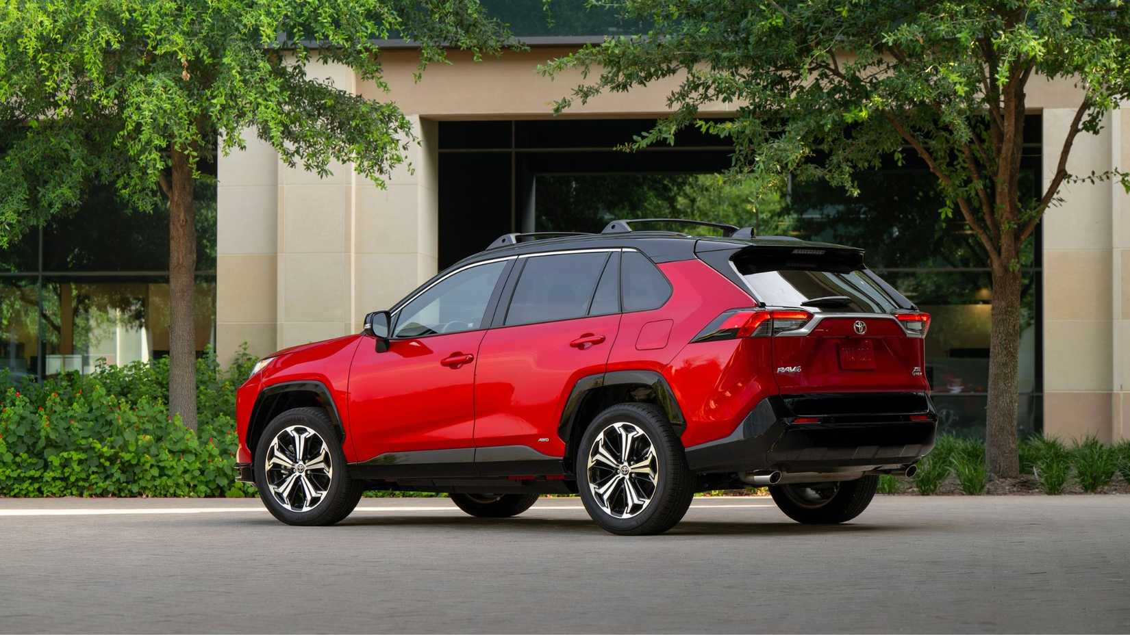 This surprisingly efficient SUV most people overlook