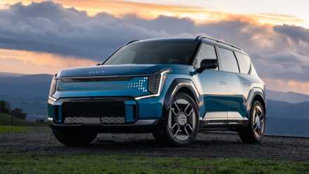 The Subaru Uncharted proves you do not wish to spend $50k for a realistic electrical SUV Static front 3/4 shot of a blue Kia EV9.