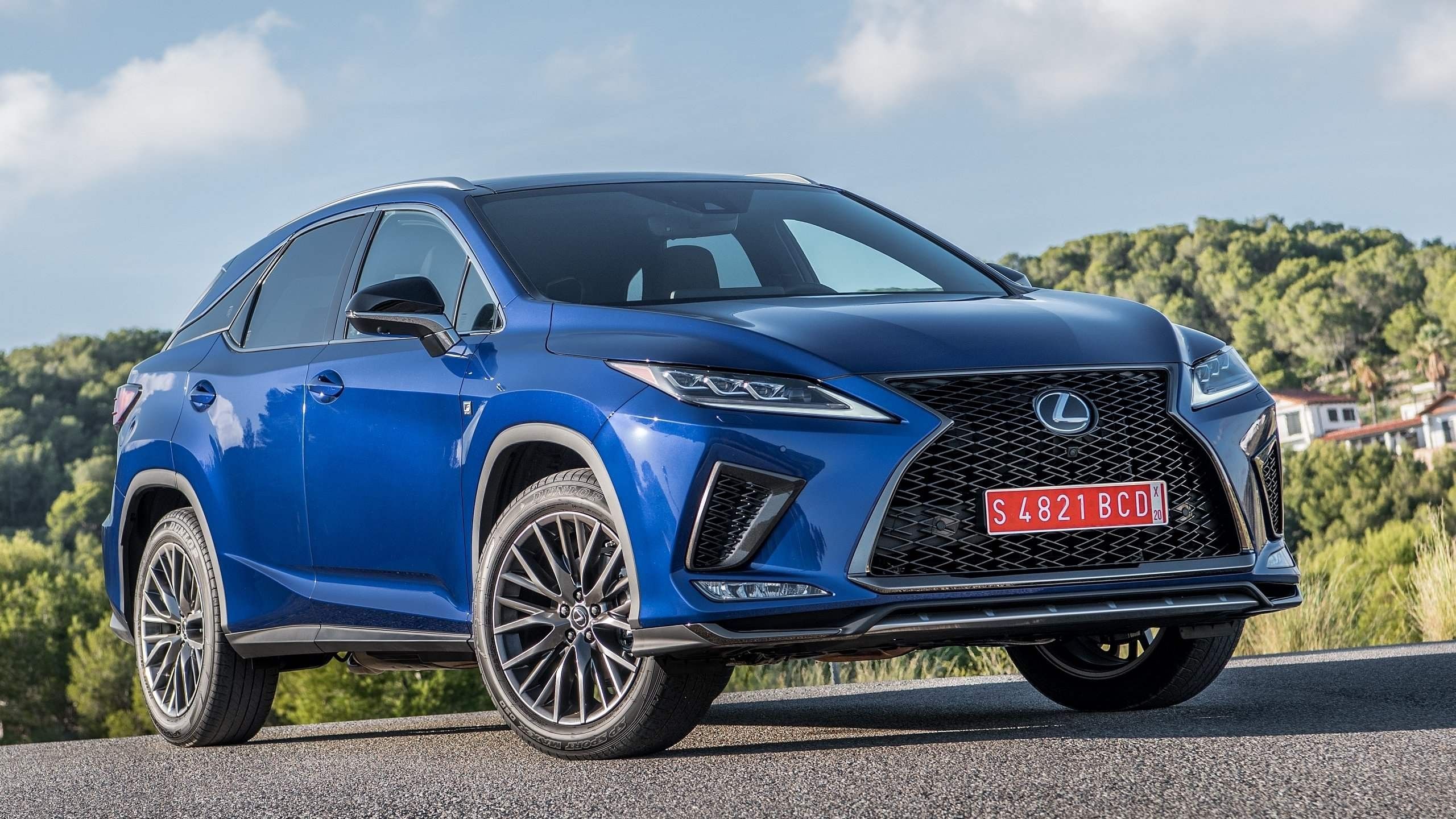 Front 3/4 shot of a 2020 Lexus RX