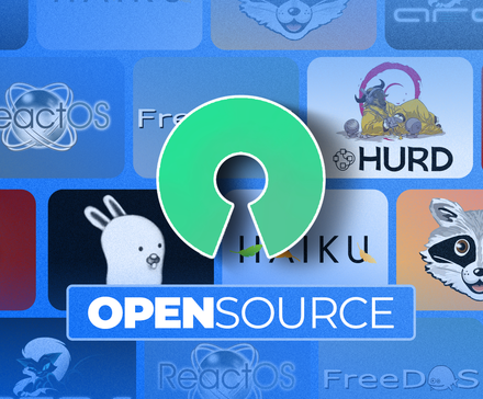 Иконка open source на фоне логотипов разных операционных систем.