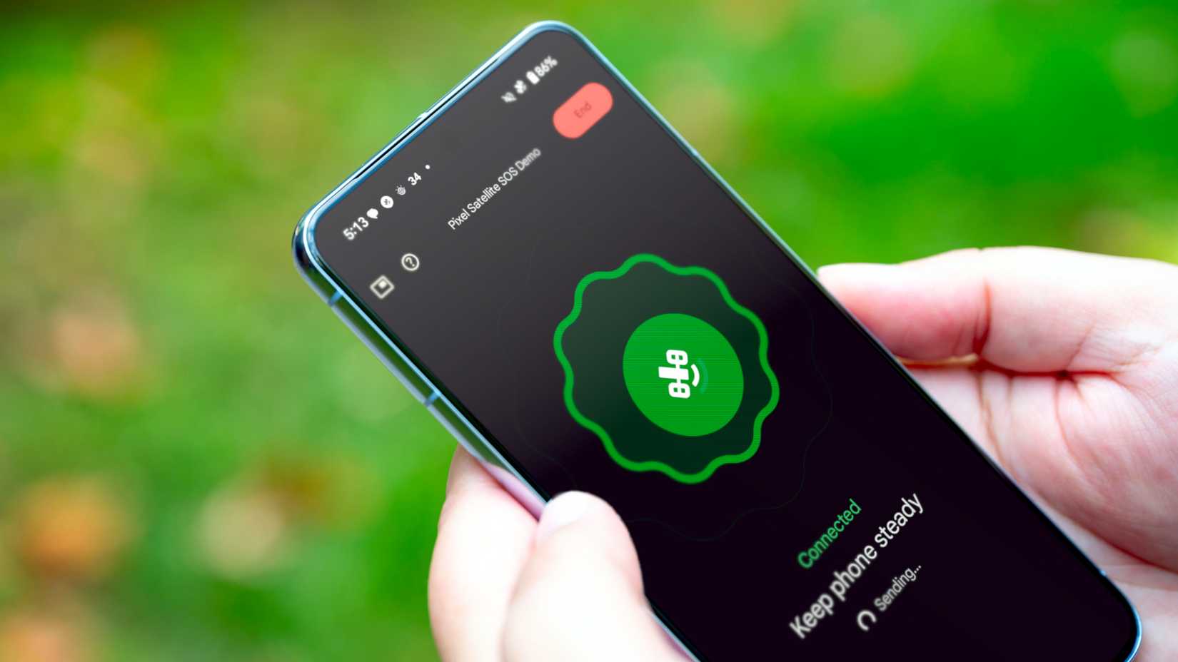 Pixel Phone com satélite SOS aberto.