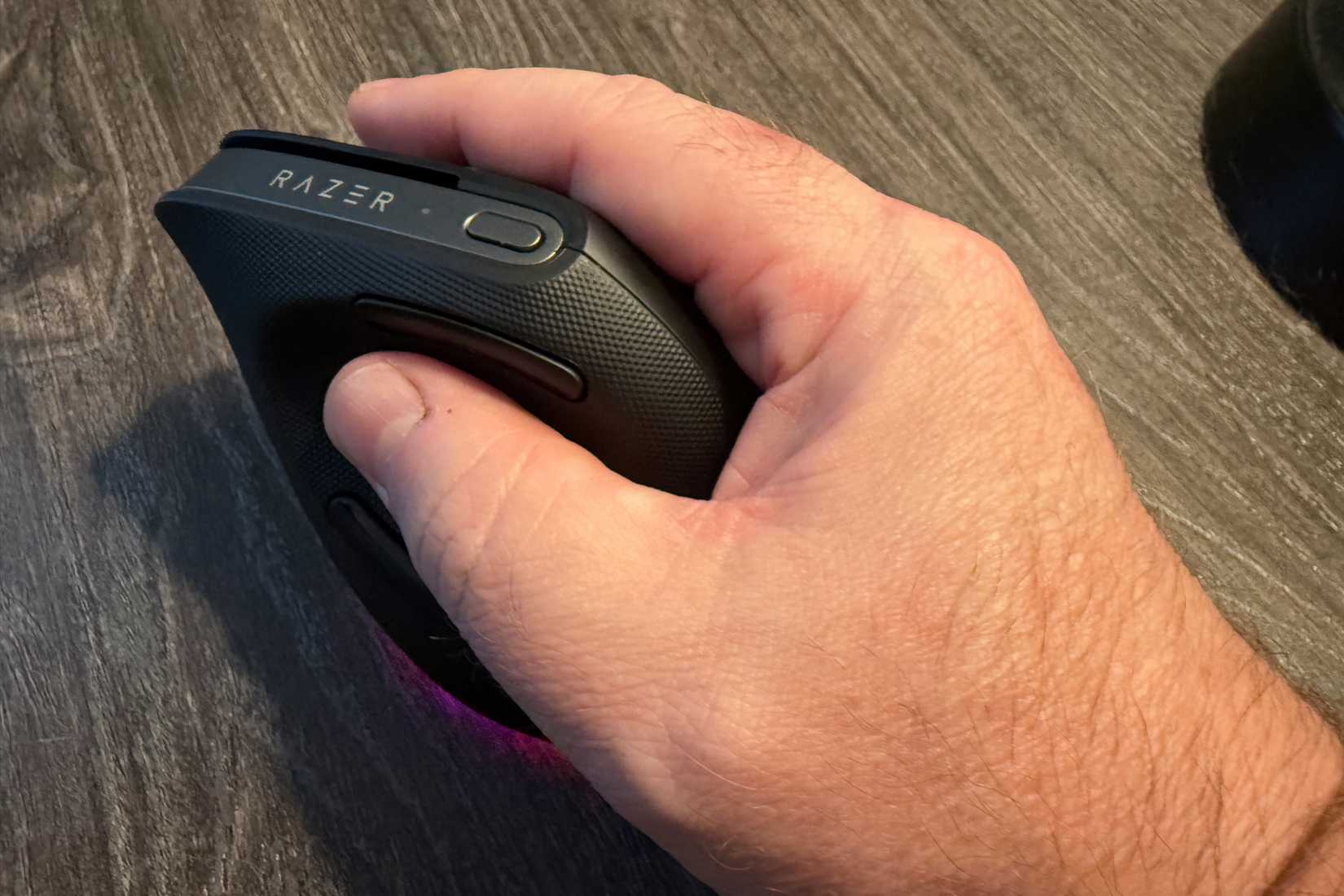 Vertical V2 Razor Razer Pro Click V2 Vertical Edition Review: Uncomfortable With Too Many ...