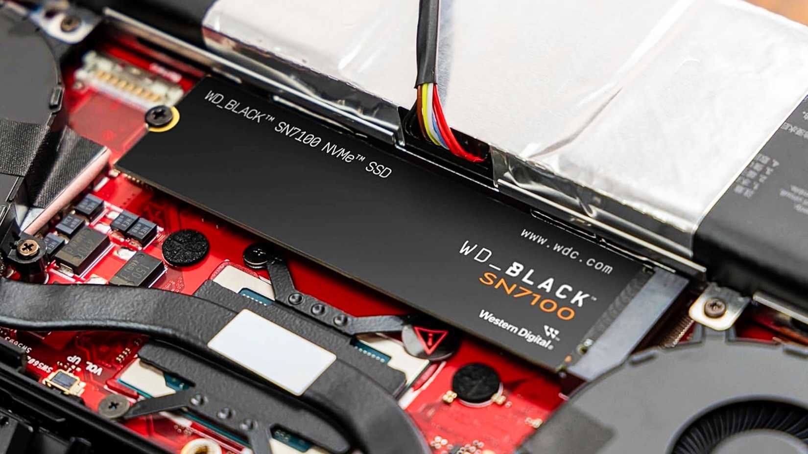 WD_BLACK 4TB SN7100 NVMe