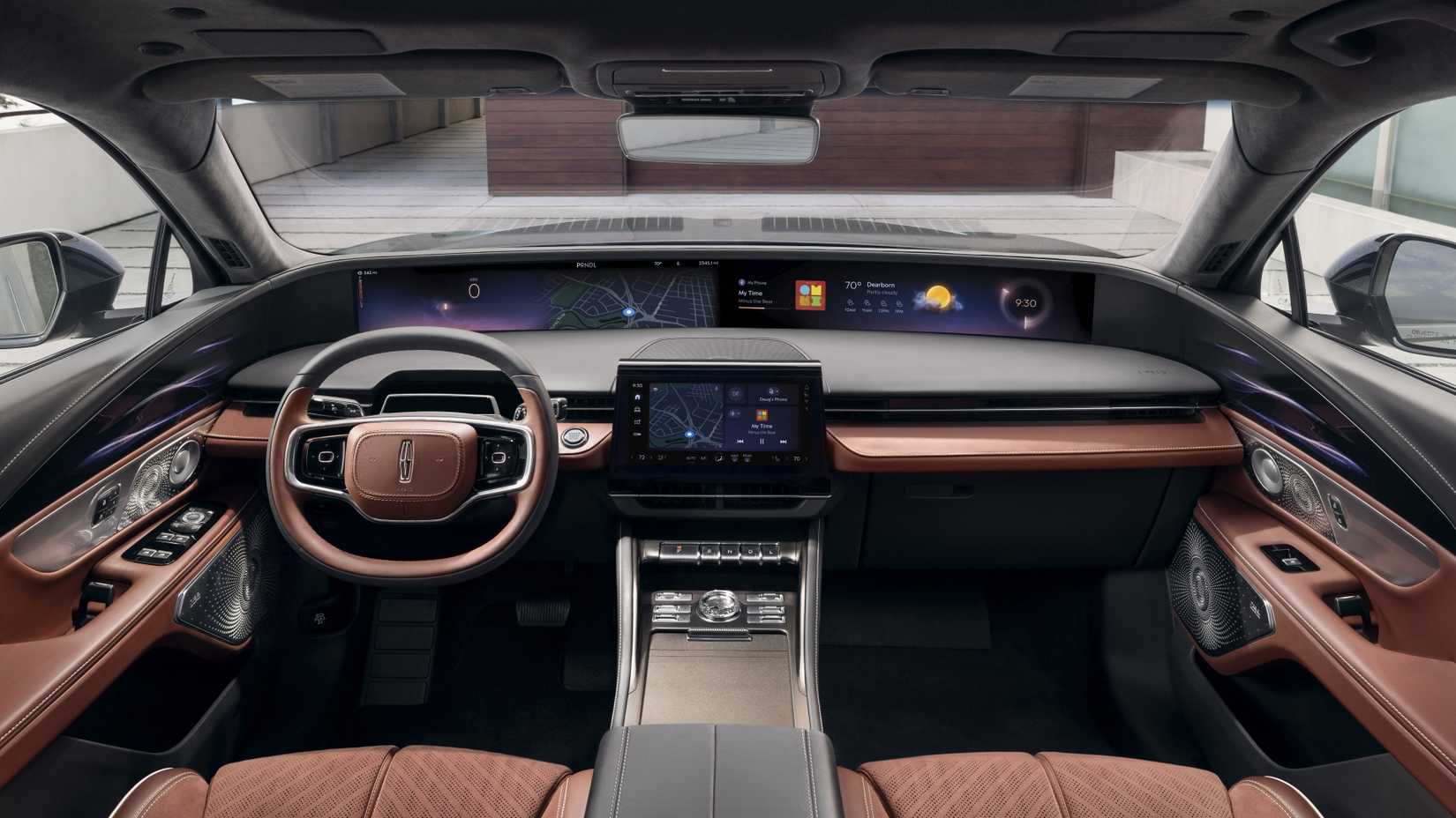 Shot of the dashboard in a 2024 Lincoln Nautilus 