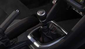 Close up of the manual shifter in a 2024 Subaru WRX