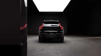 Rear shot of a 2025 Volvo XC40