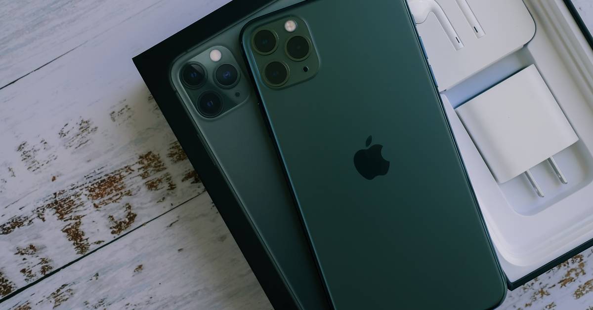 I Stopped Buying a New iPhone Every Year, Here's What I Do Instead