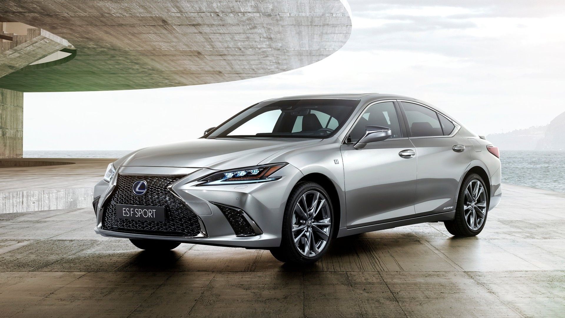 Front 3/4 shot of a 2019 Lexus ES